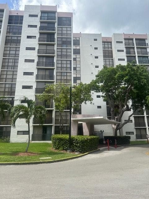 Plaza of the Americas · #521 in Sunny Isles Beach - Photo 1