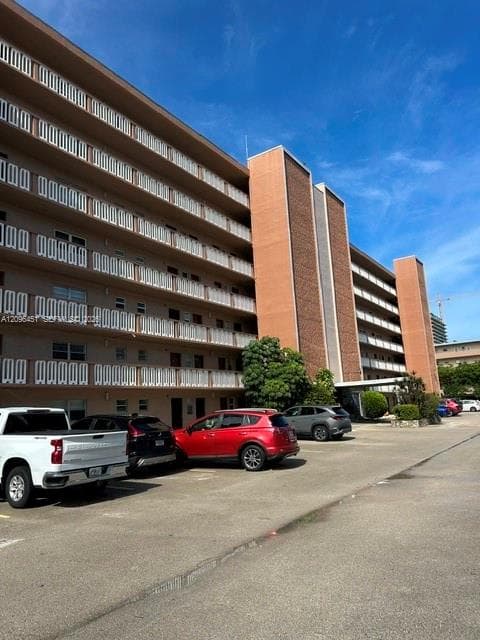 MEADOWBROOK TOWERS CONDO · #505 in Hallandale Beach - Photo 1