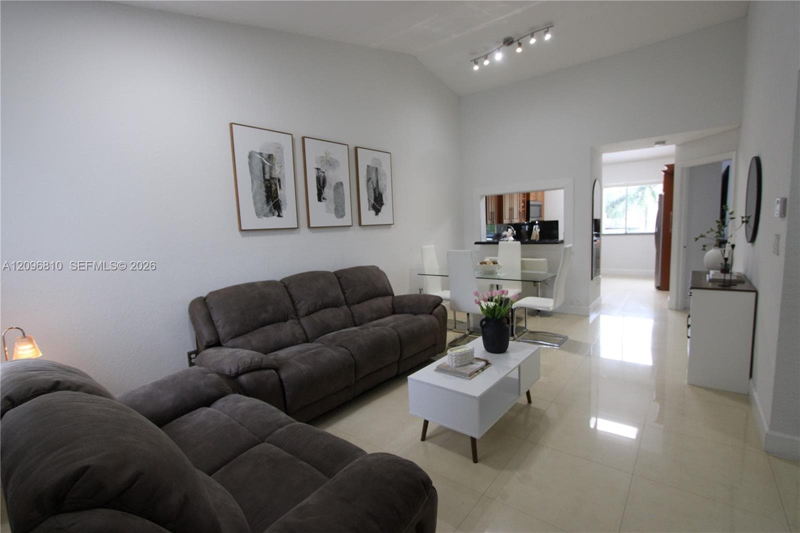BONITA GOLF VIEW TOWNVILL · #208 in Hialeah - Photo 1