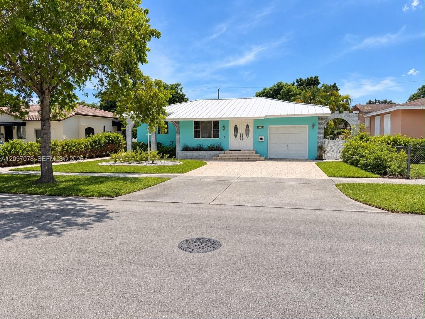 4450 SW 2nd St photo 1