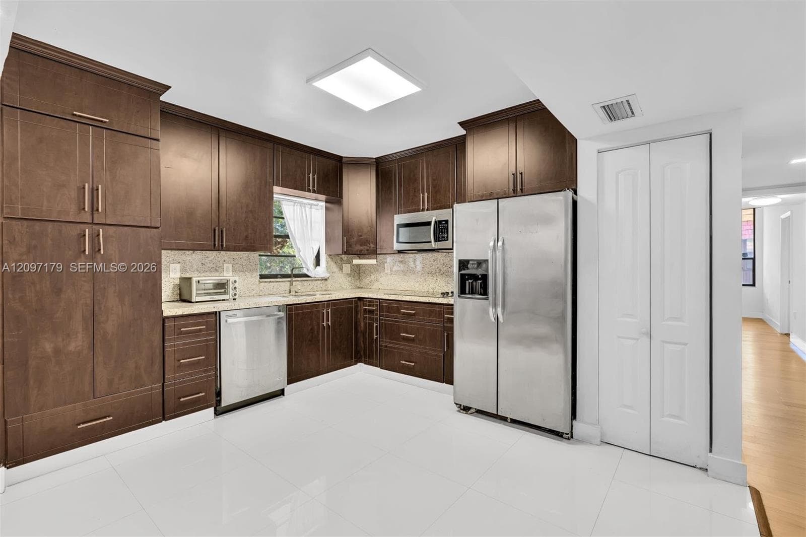 NORTHLAKE VLG AT CALIF CL · #204F in Miami - Photo 1