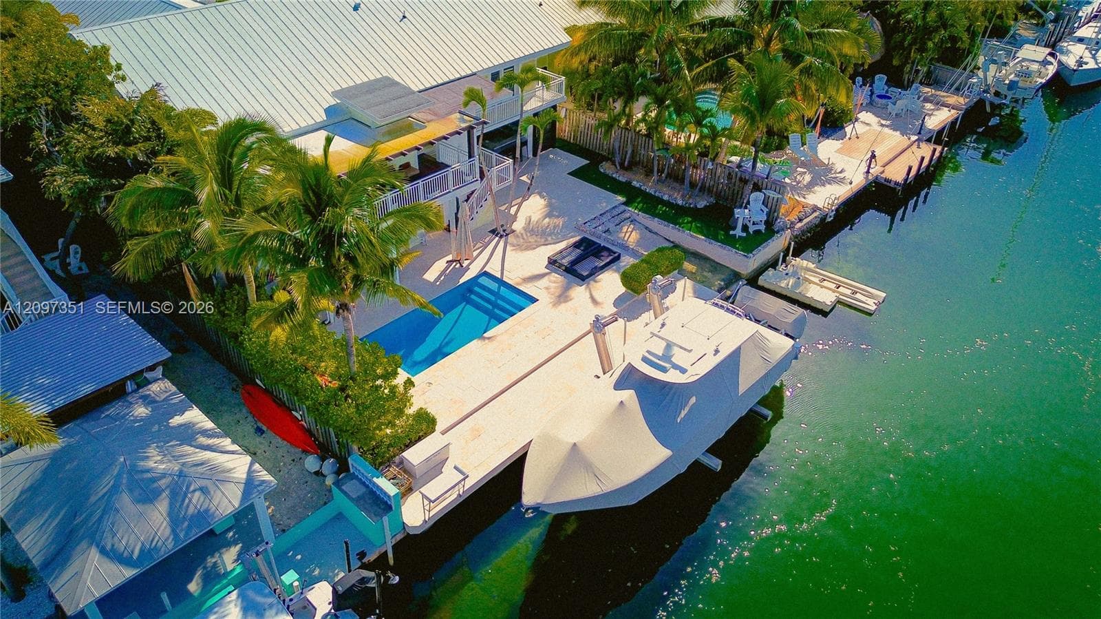 149 Harbor Dr photo 1