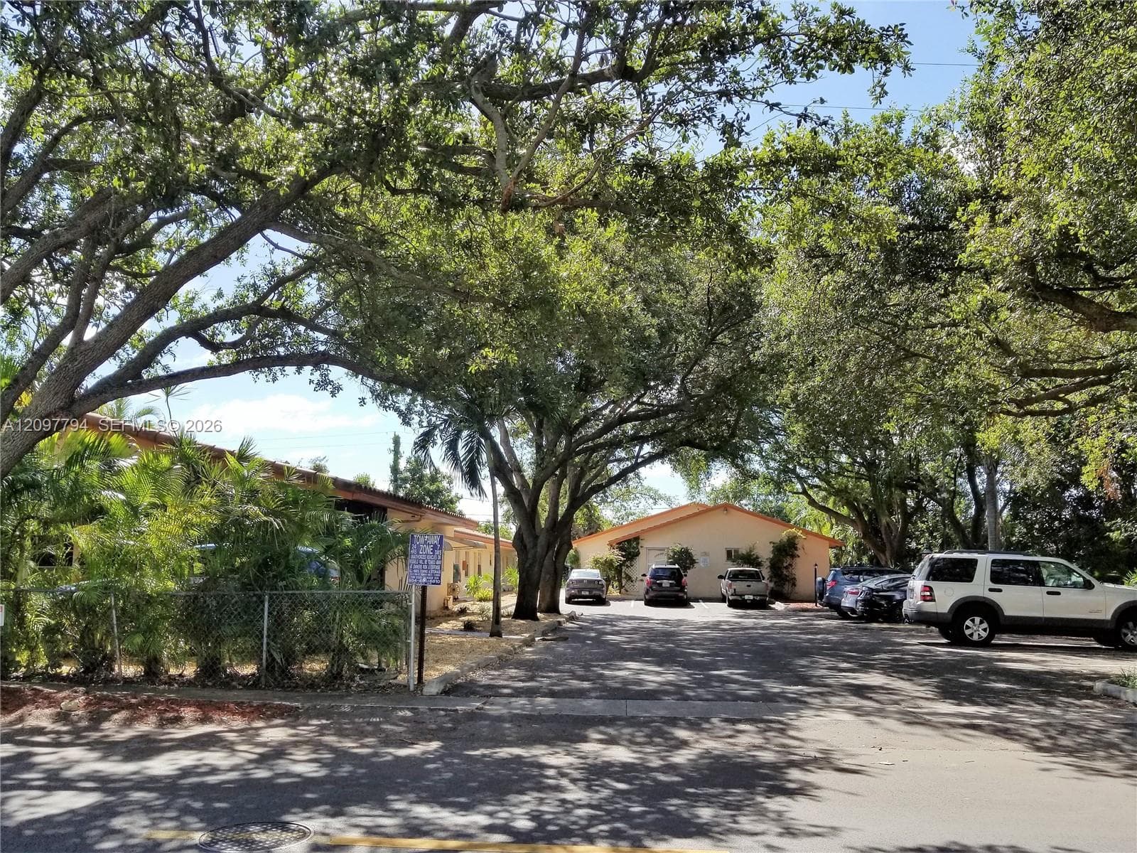 HOLLYWOOD LITTLE RANCHES · #1 in Hollywood - Photo 1