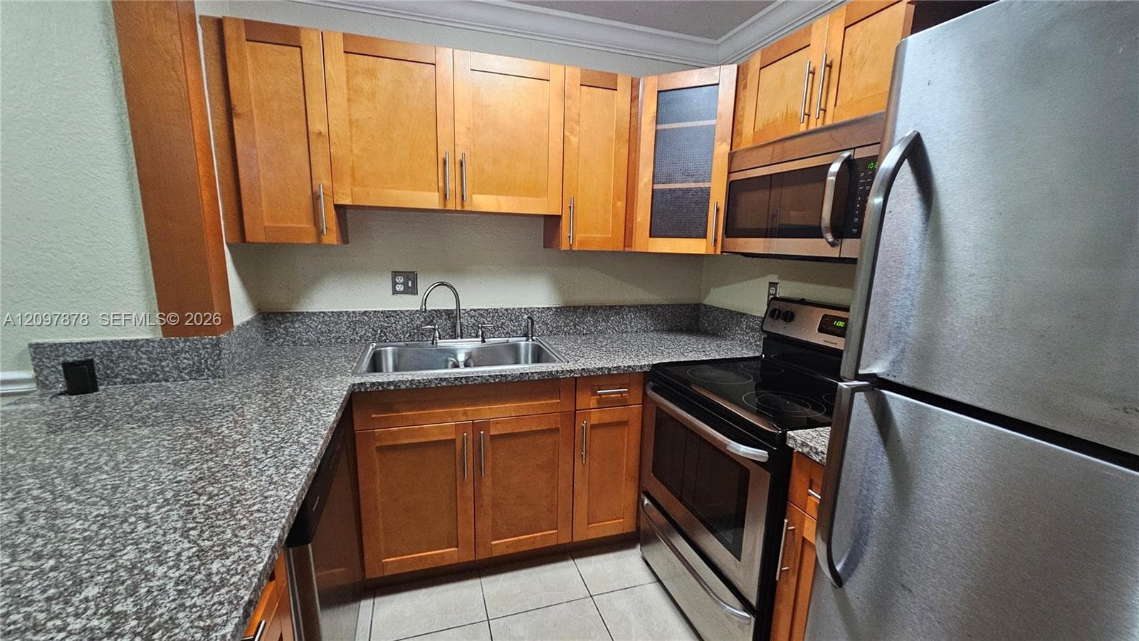 SUNSET PALMS EAST CONDO · #O2 in Miami - Photo 1