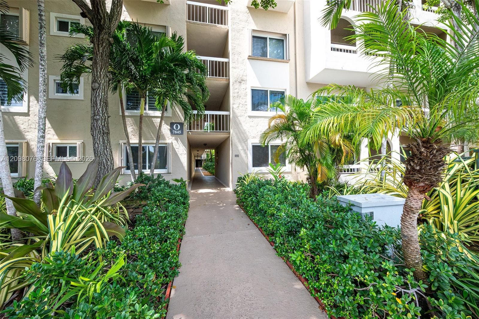 VILLAGE OF KINGS CREEK CO · #O-212 in Miami - Photo 1