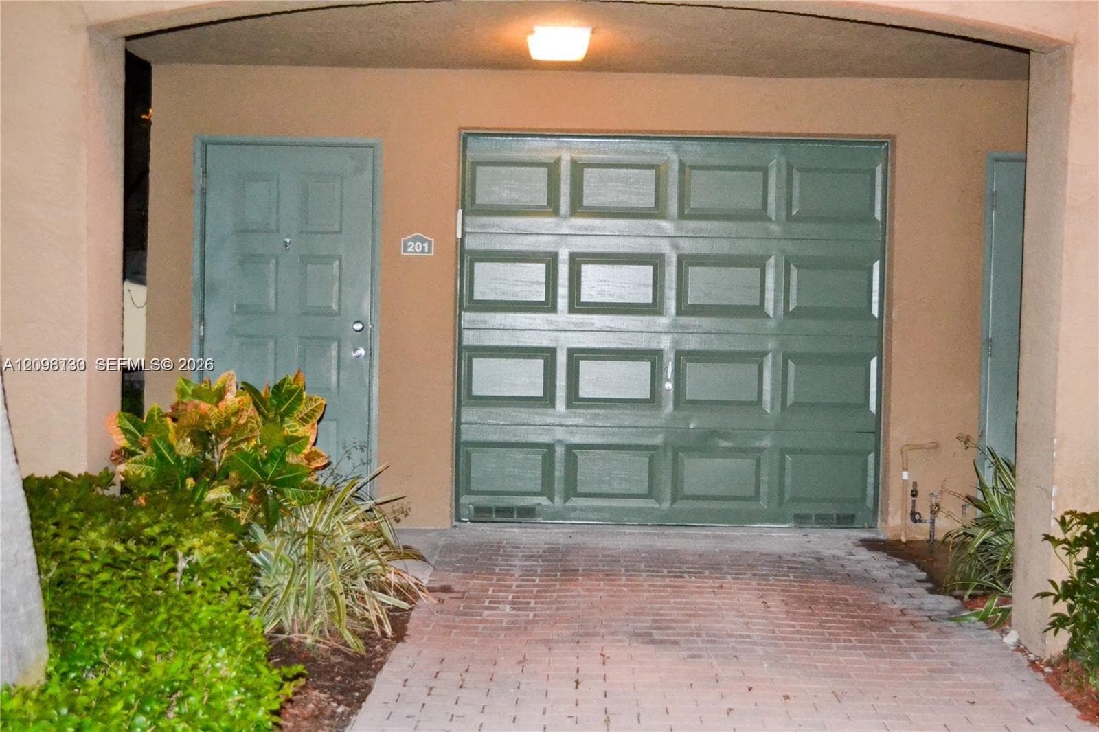 2871 NE 185th St #201 photo 1