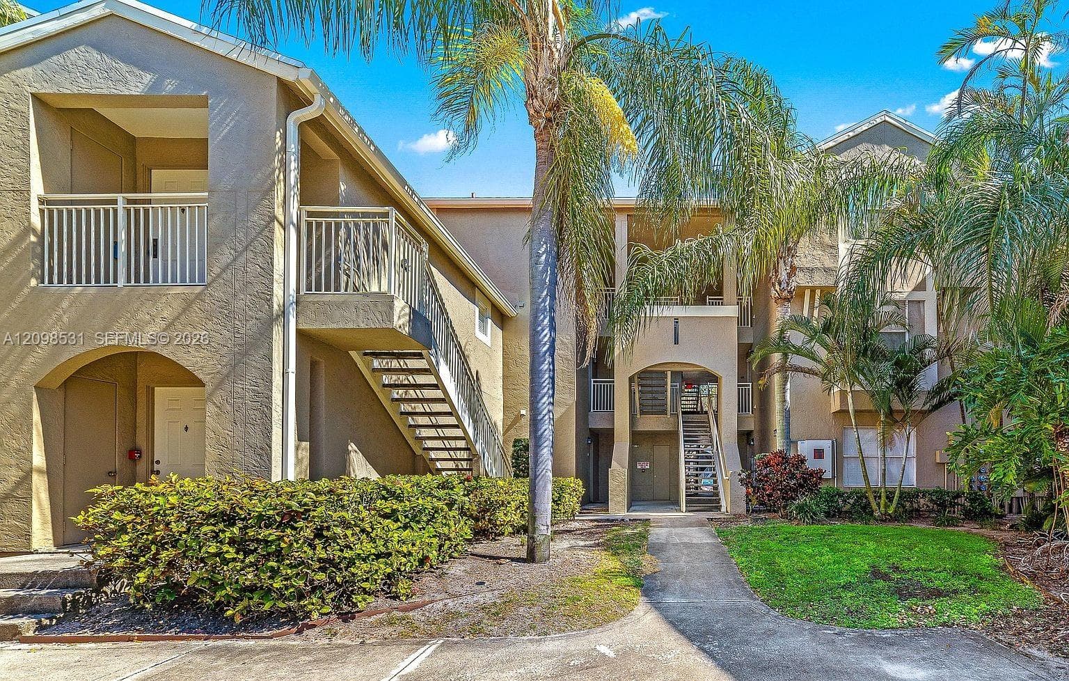 VERANO AT DELRAY CONDO #5-201