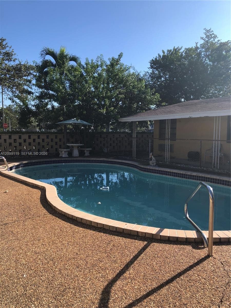 HOLLYWOOD ANNEX · #1 in Hallandale Beach - Photo 1