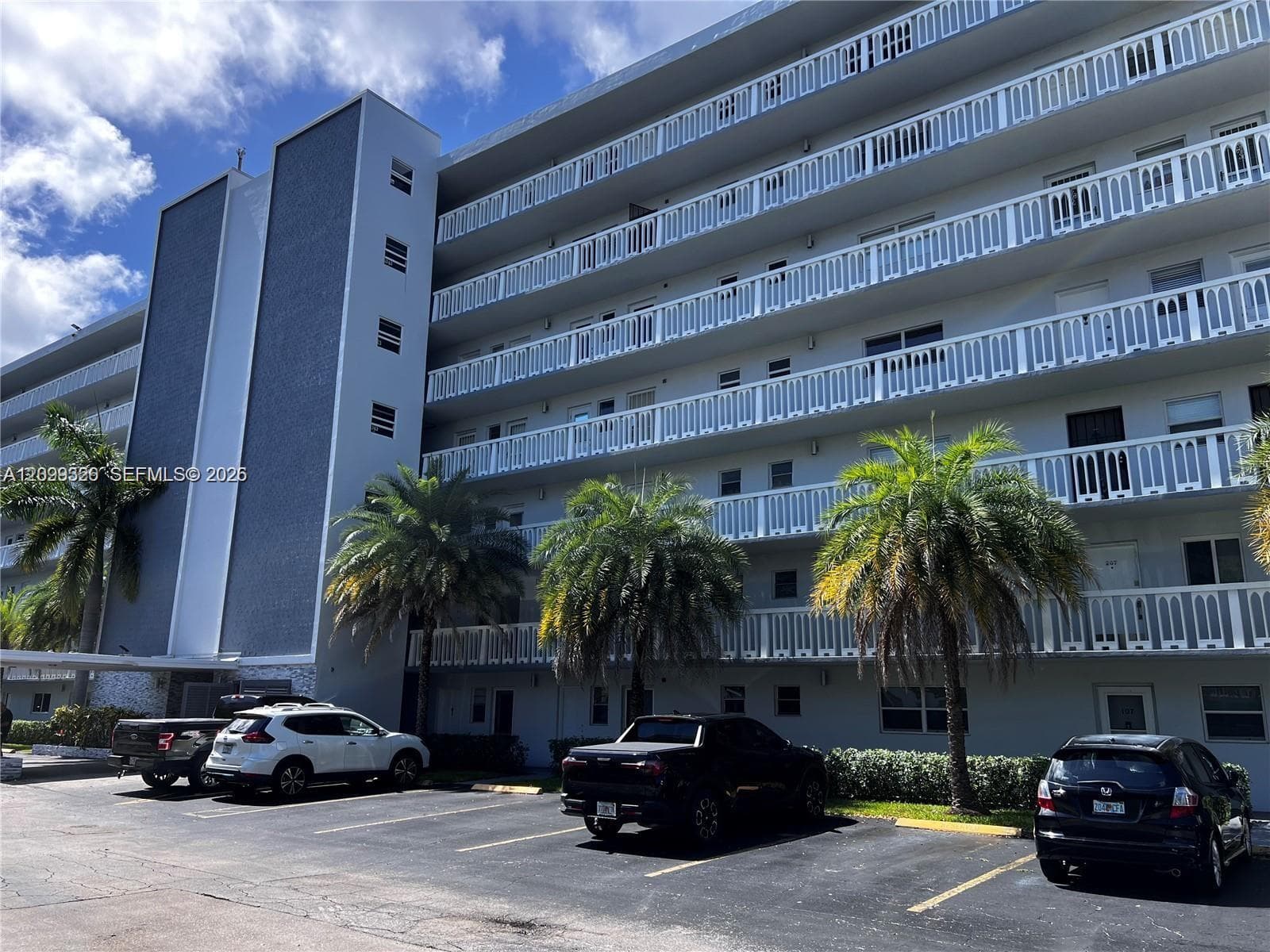 MEADOWBROOK TOWERS CONDO · #605 in Hallandale Beach - Photo 1