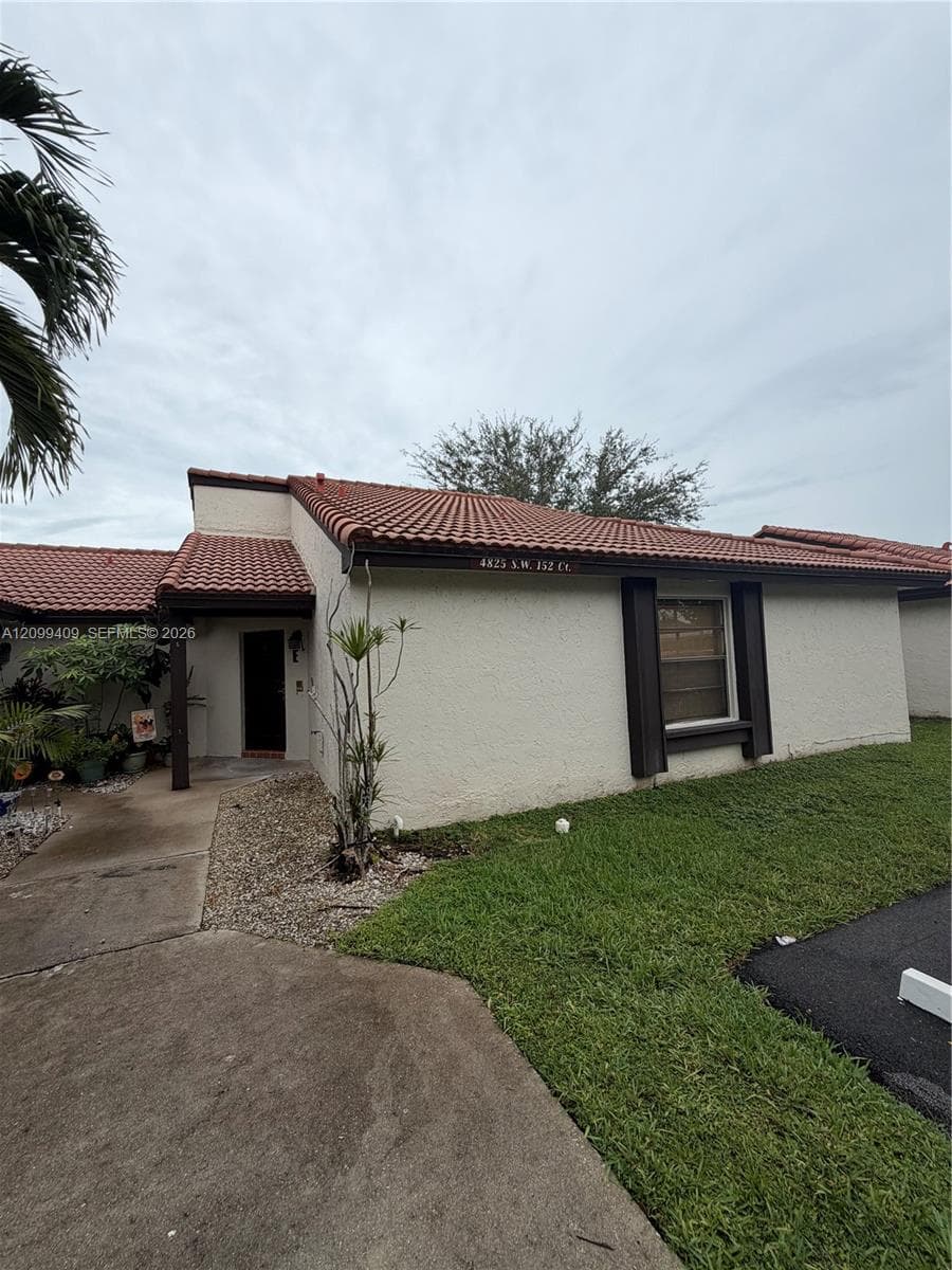 4825 SW 152nd Ct # 29 #E-29 photo 1