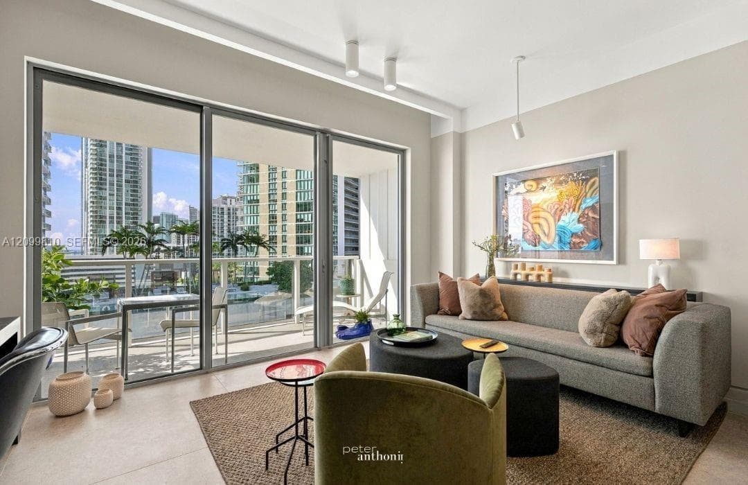 BAY PARK TOWERS CONDO · #1209 in Miami - Photo 1