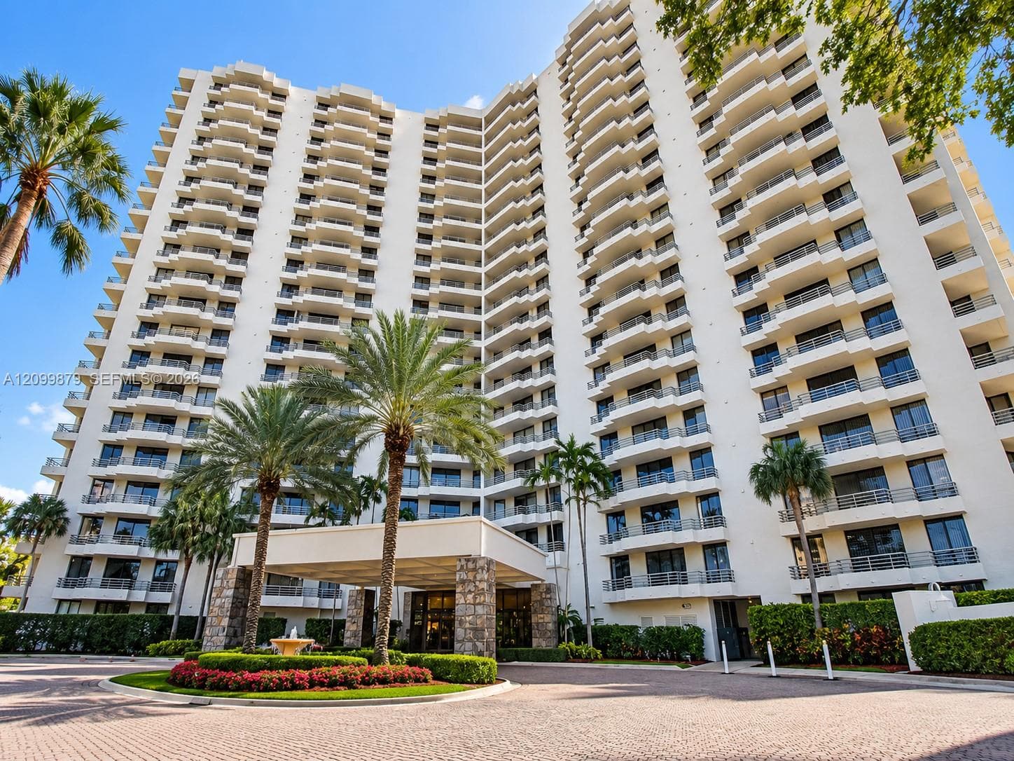 PARC CENTRAL AVENTURA SOU · #611 in Aventura - Photo 1