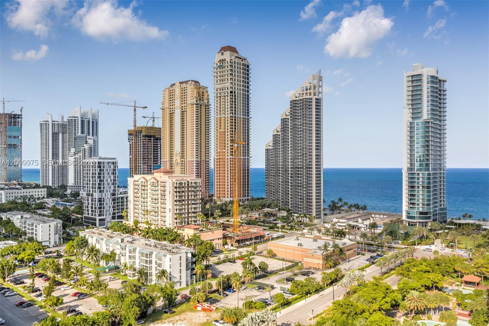 WINSTON TOWERS 600 CONDO · #309 in Sunny Isles Beach - Photo 1