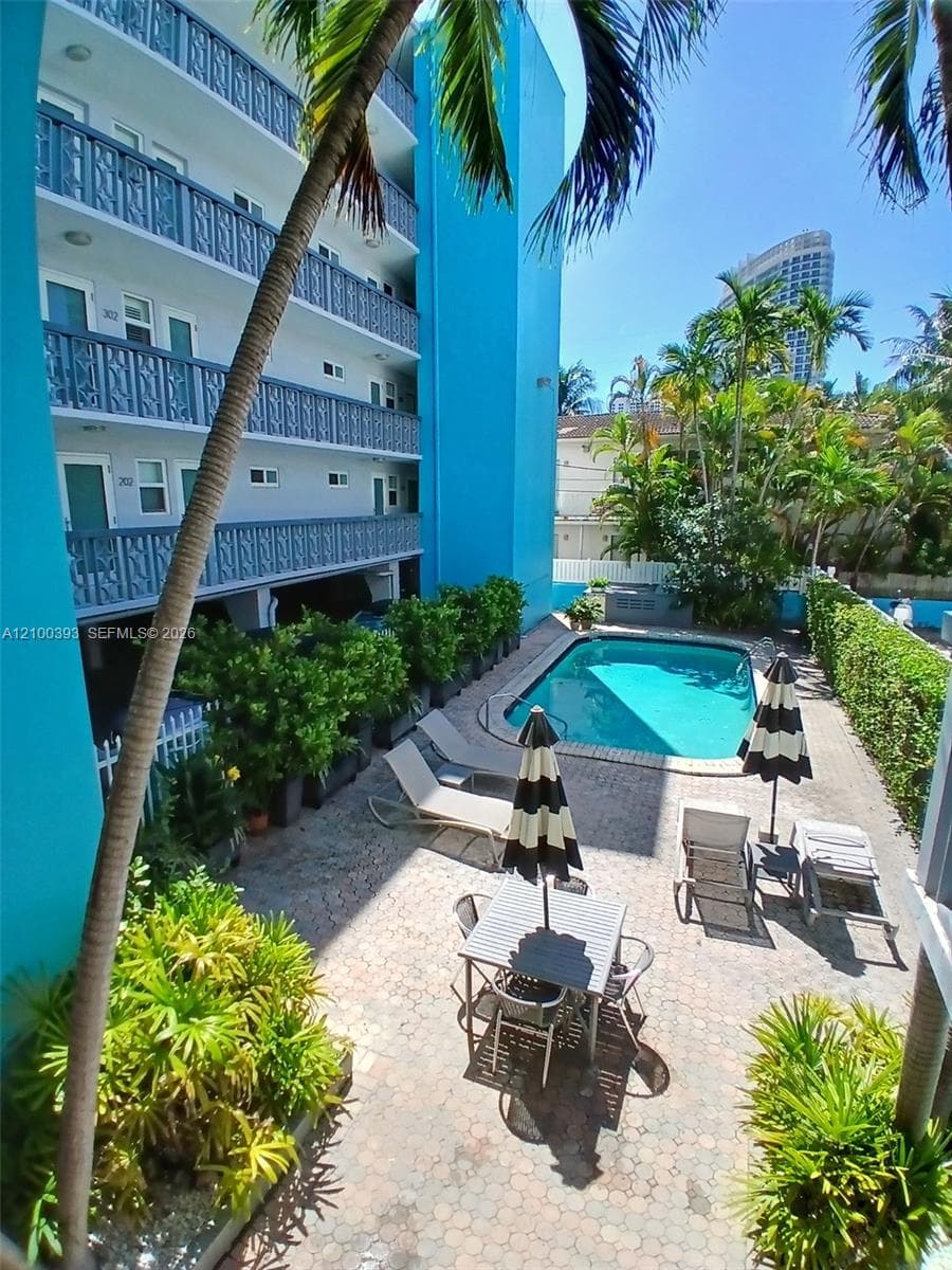 Lincoln Plaza Condo · #301 in Miami Beach - Photo 1