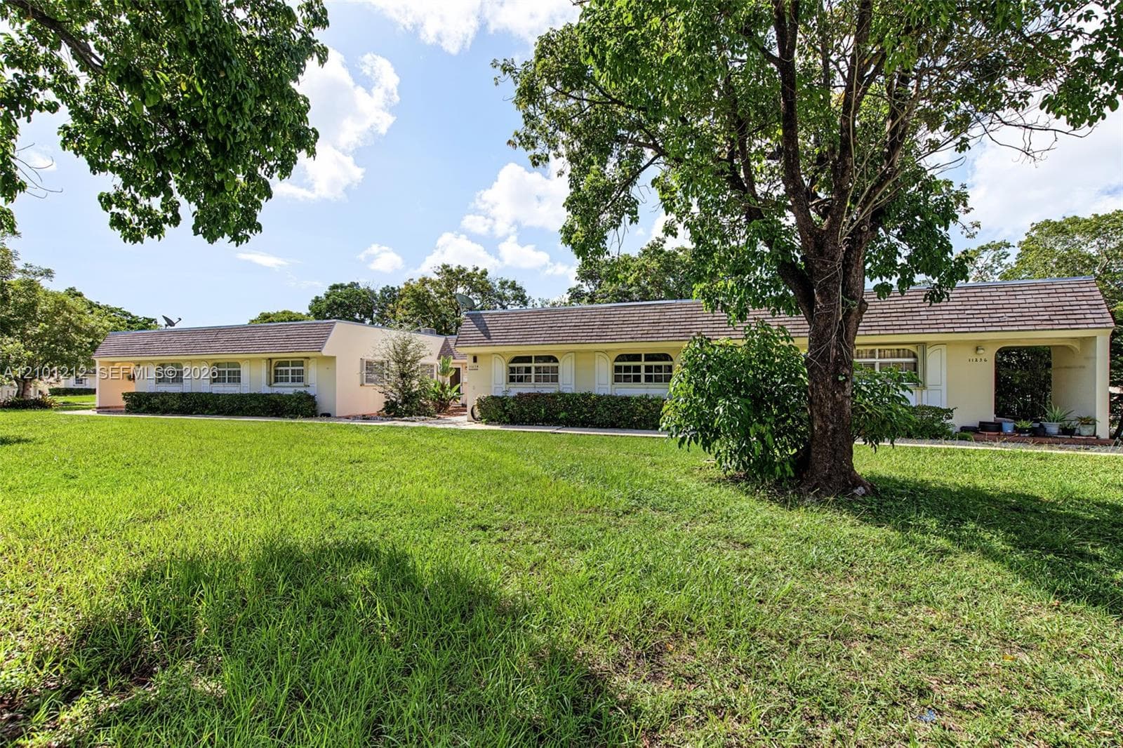 Green Hills Park West · #V3442 in Miami - Photo 1