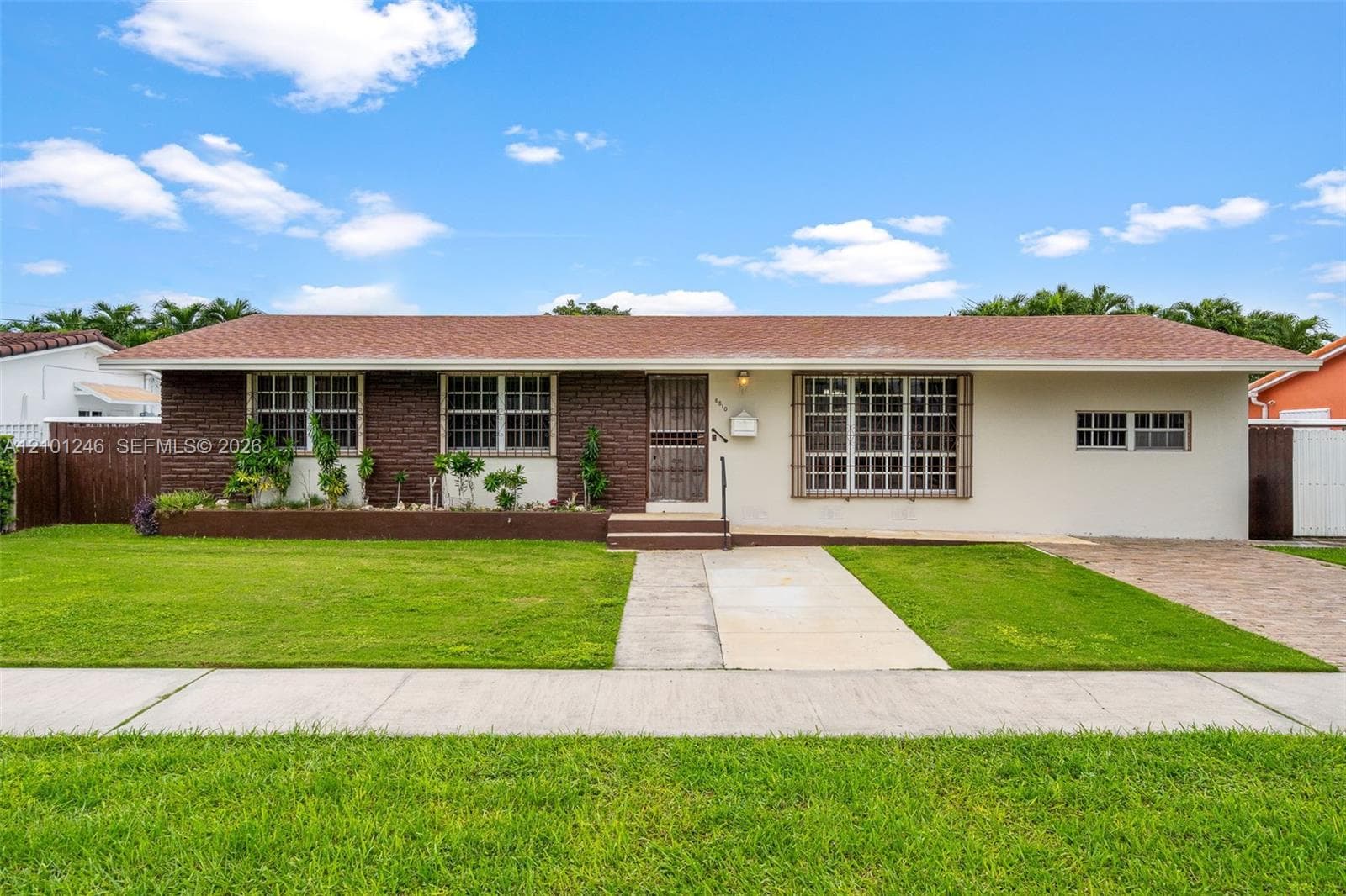 8810 SW 54th Ter photo 1