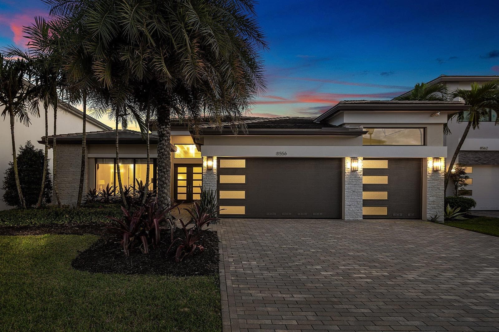 051-8556CrystalDownsAvenue-Boca