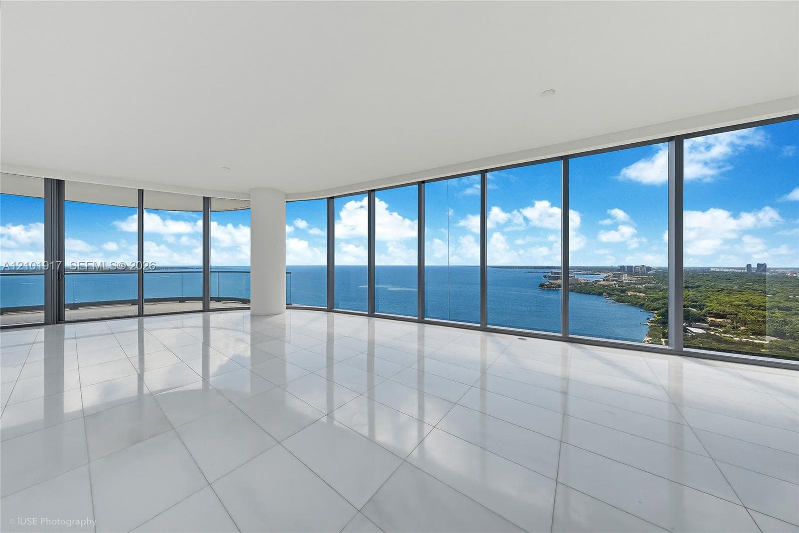 Una Residences · #3002 in Miami - Photo 1