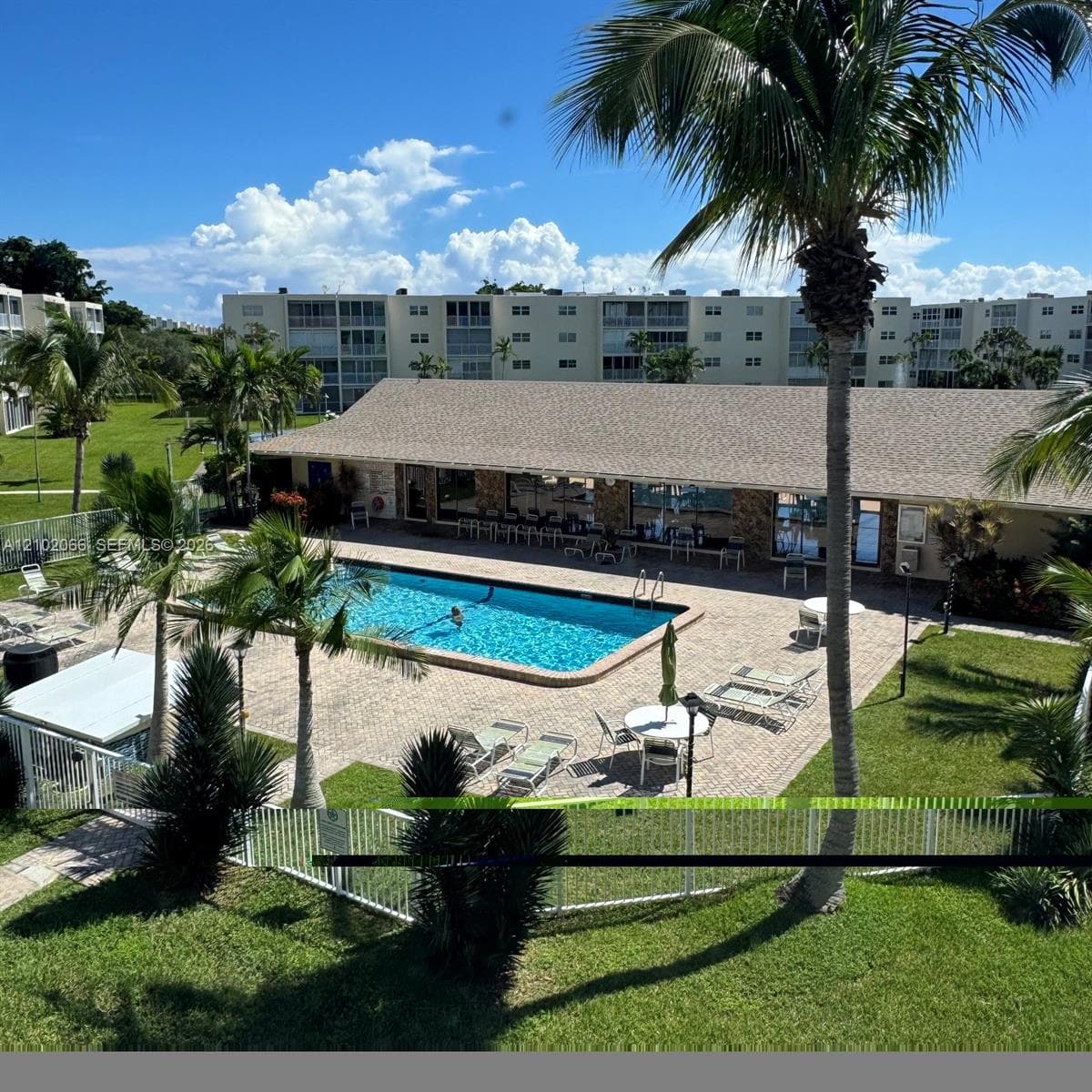 meadbrook condo · #301 in Dania Beach - Photo 1