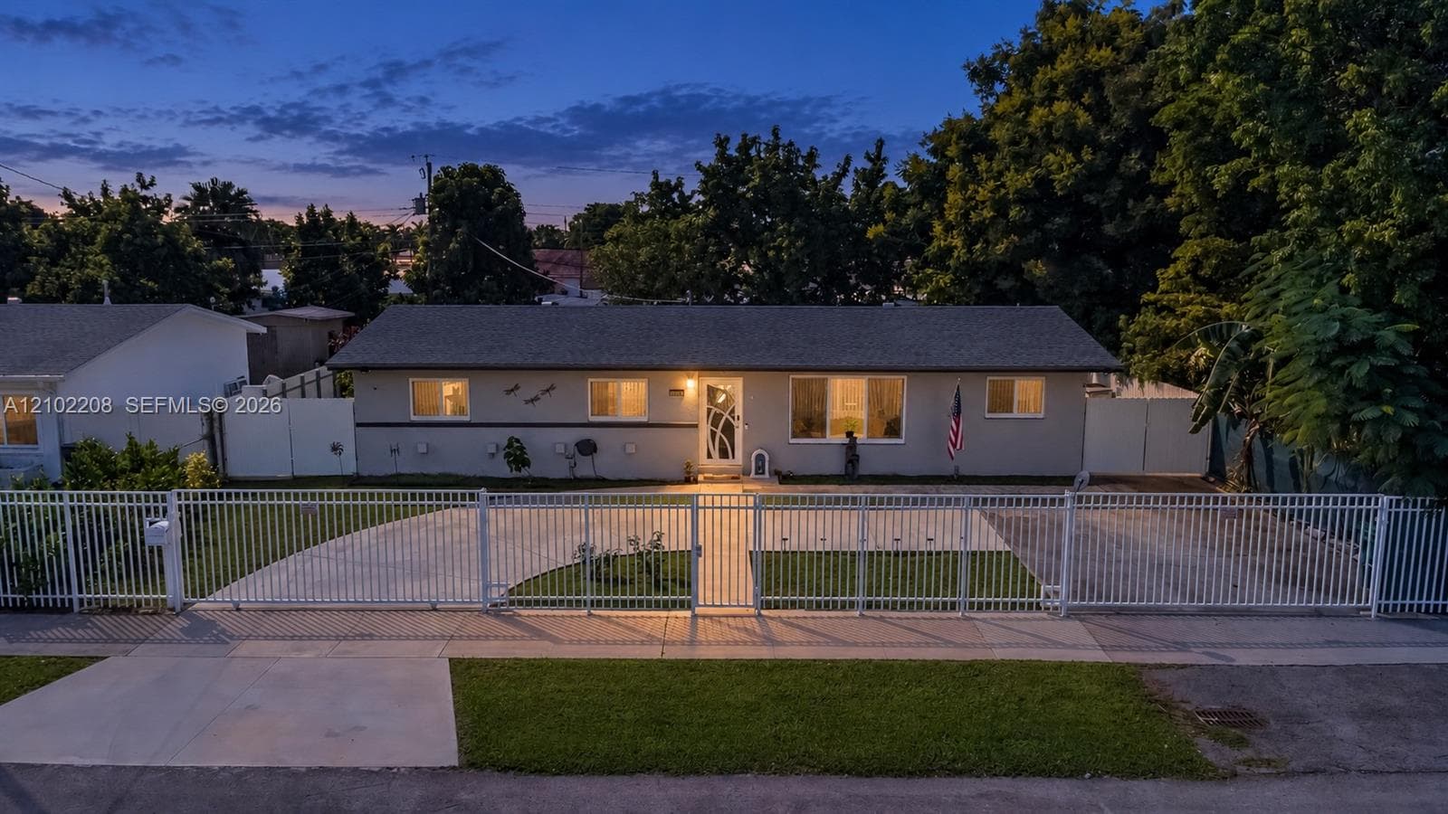 11080 SW 60th St photo 1