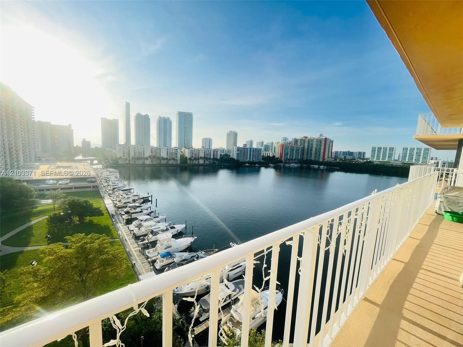 WINSTON TOWERS 700 CONDO · #1118 in Sunny Isles Beach - Photo 1