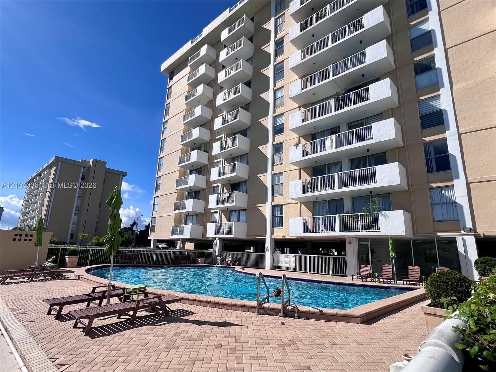 KEYSTONE TOWERS CONDO · #810 in North Miami - Photo 1