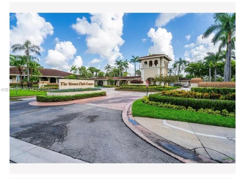 MOORS POINTE CONDO · #6-10 in Hialeah - Photo 1