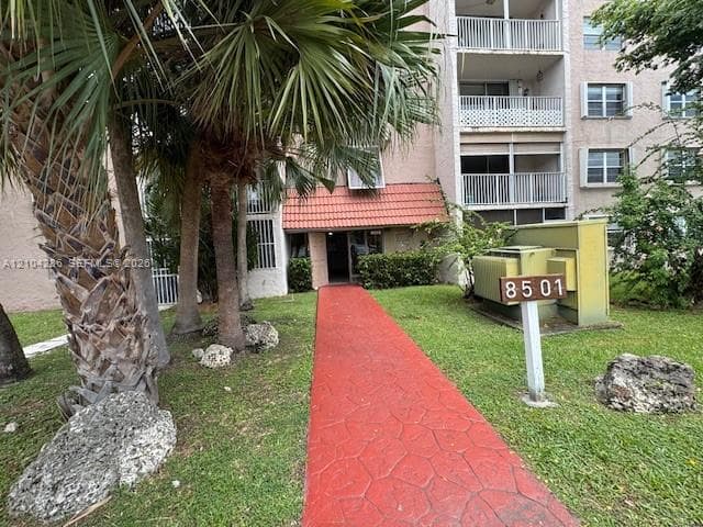 SUMMIT CHASE CONDO · #206 in Miami - Photo 1