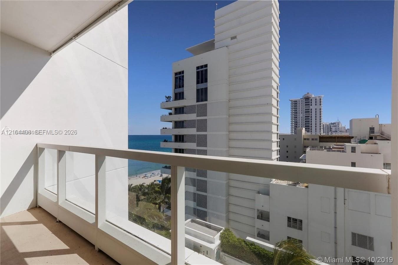 Fontainebleau III Ocean Club (Sorrento) · #1015 in Miami Beach - Photo 1