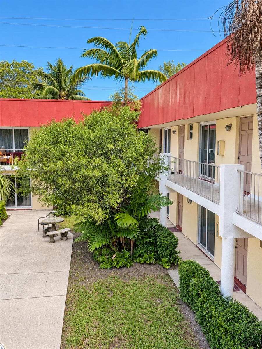 135 Ne 1ST Avenue #5