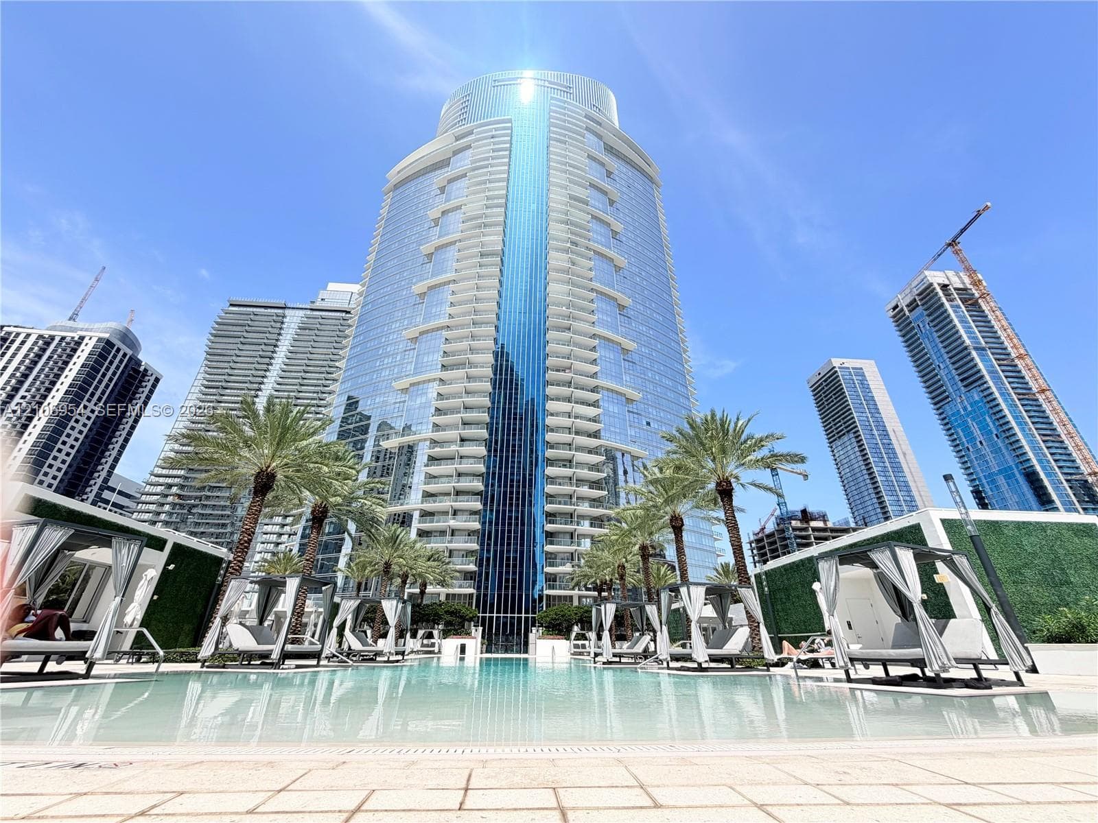 Paramount Miami Worldcenter #2406