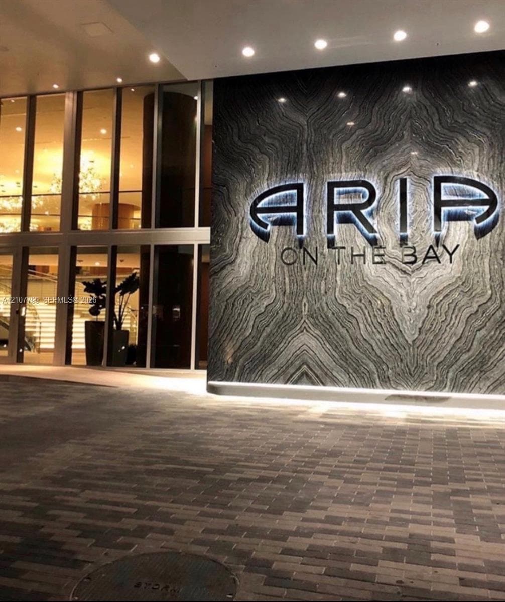 Aria on the Bay #2603