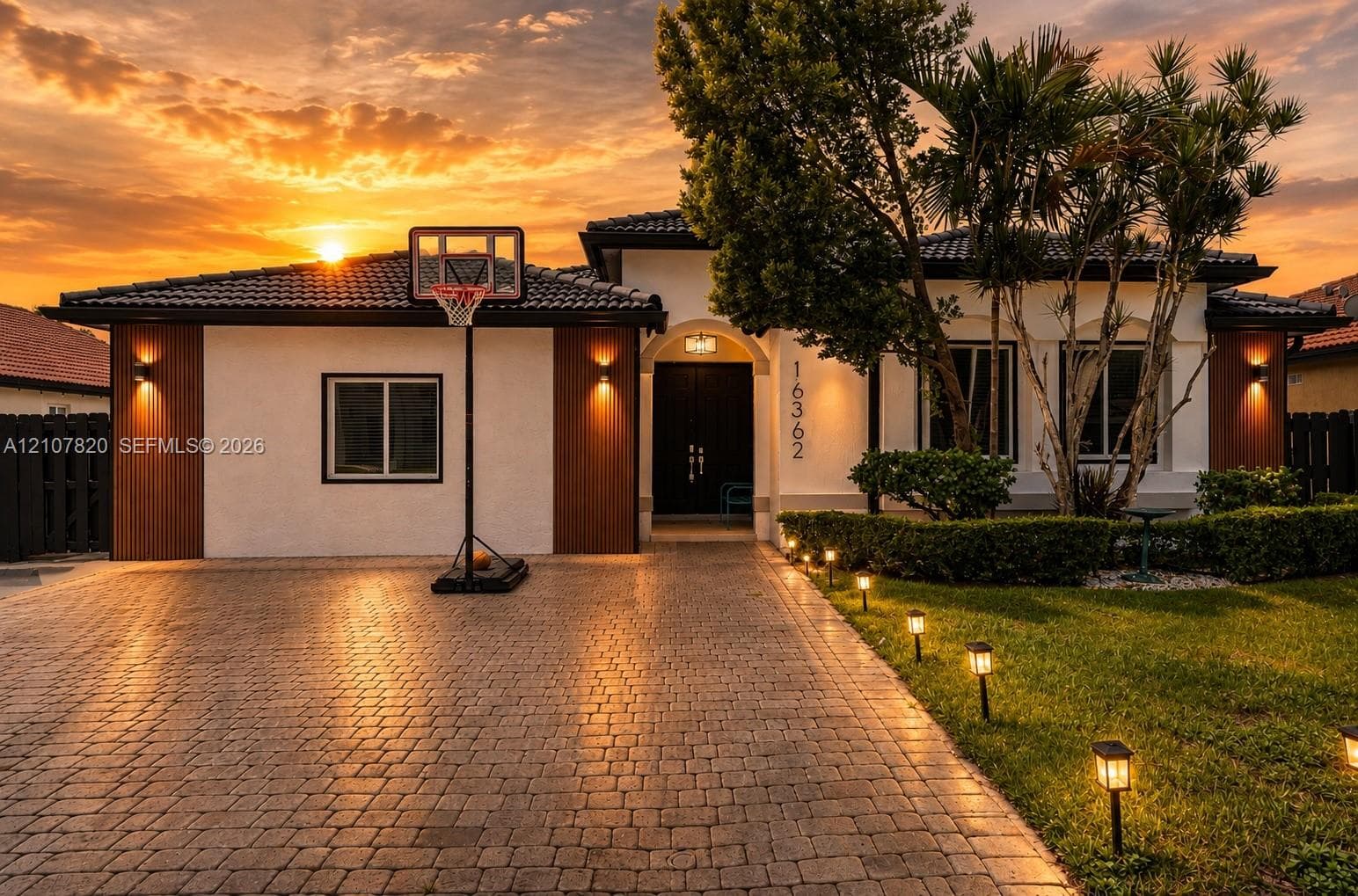16362 SW 53rd Ter photo 1