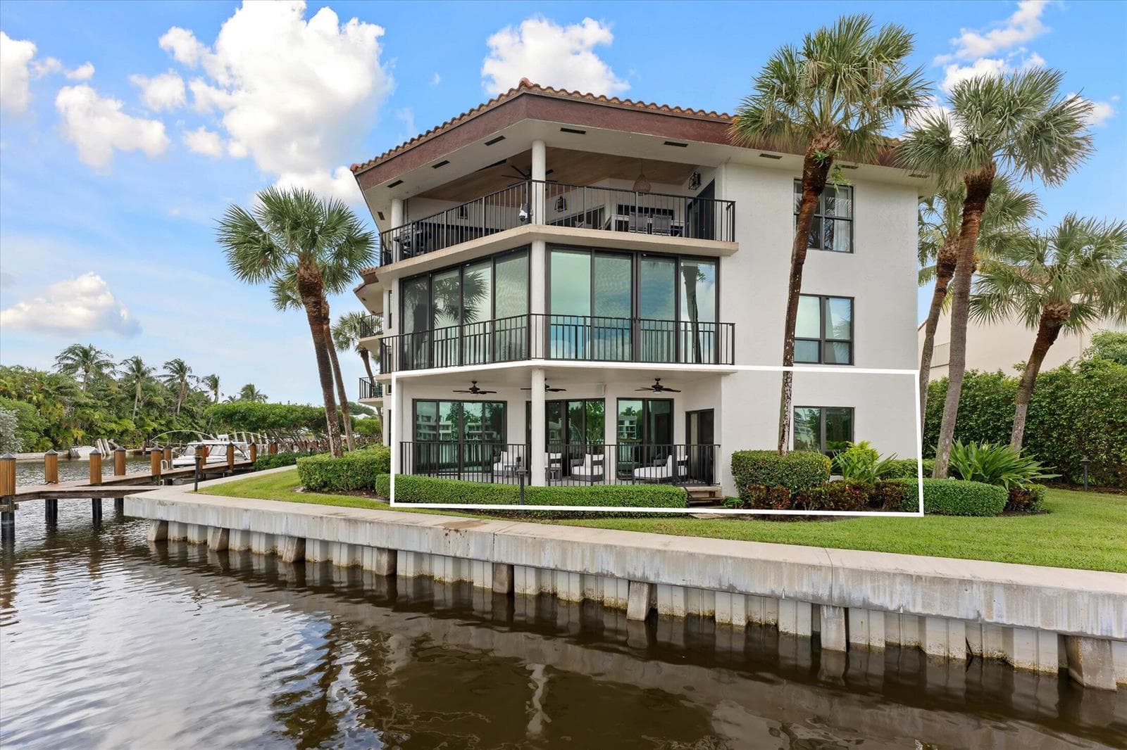 800 Andrews Avenue #9