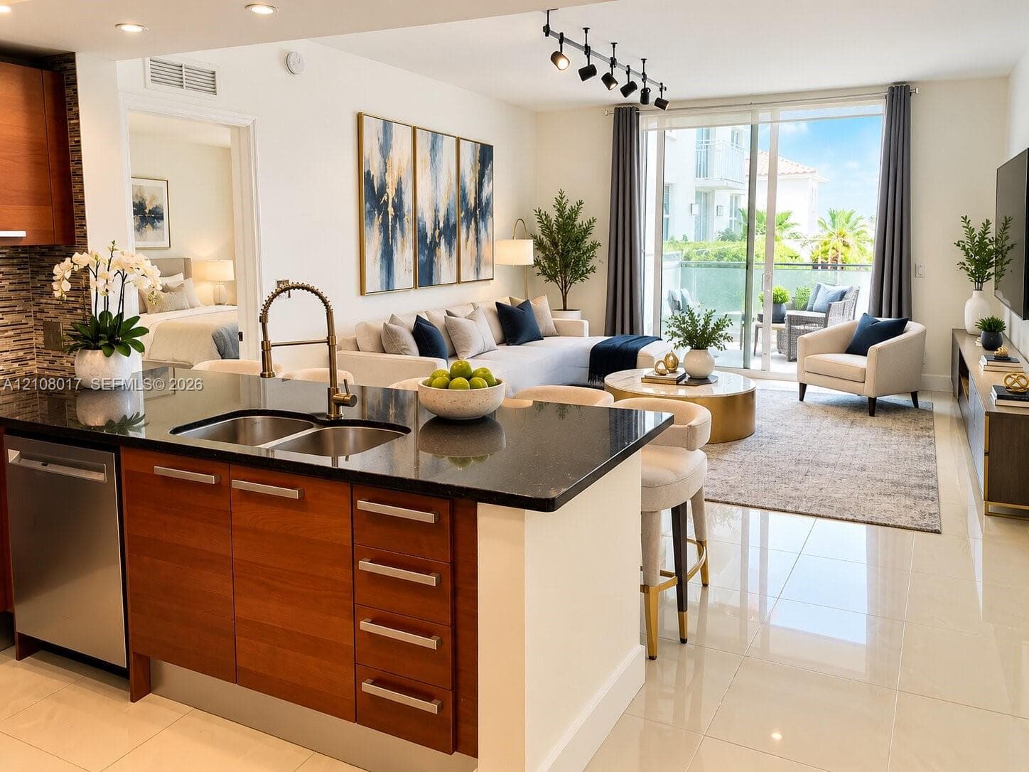 THE MINORCA CONDO #414