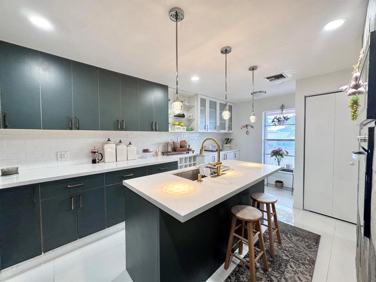 1341 Nw 20TH Avenue #203