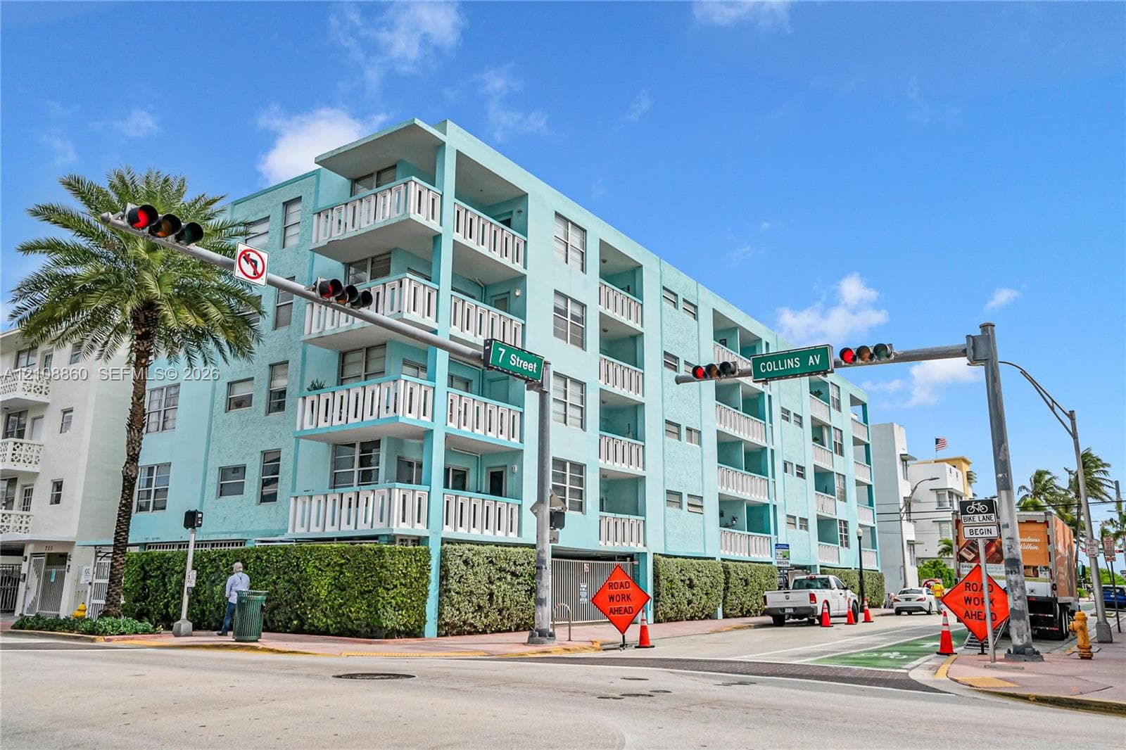 COLLINS MANOR CONDO #3A