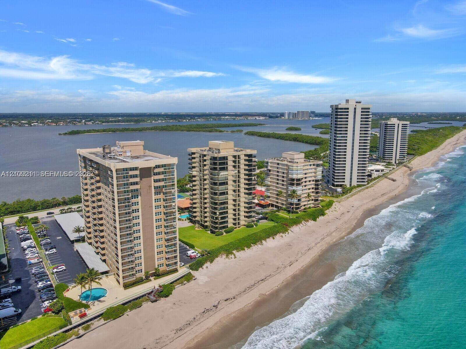 AQUARIUS CONDO #1003