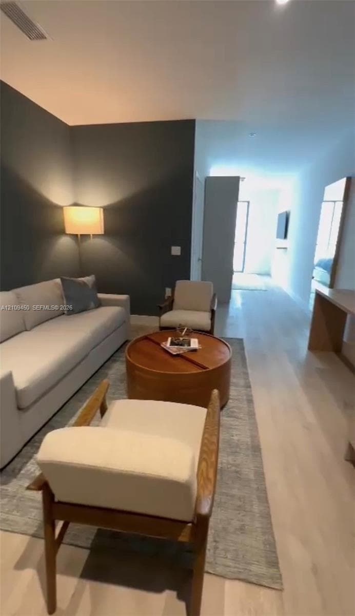 Smart Brickell I #702