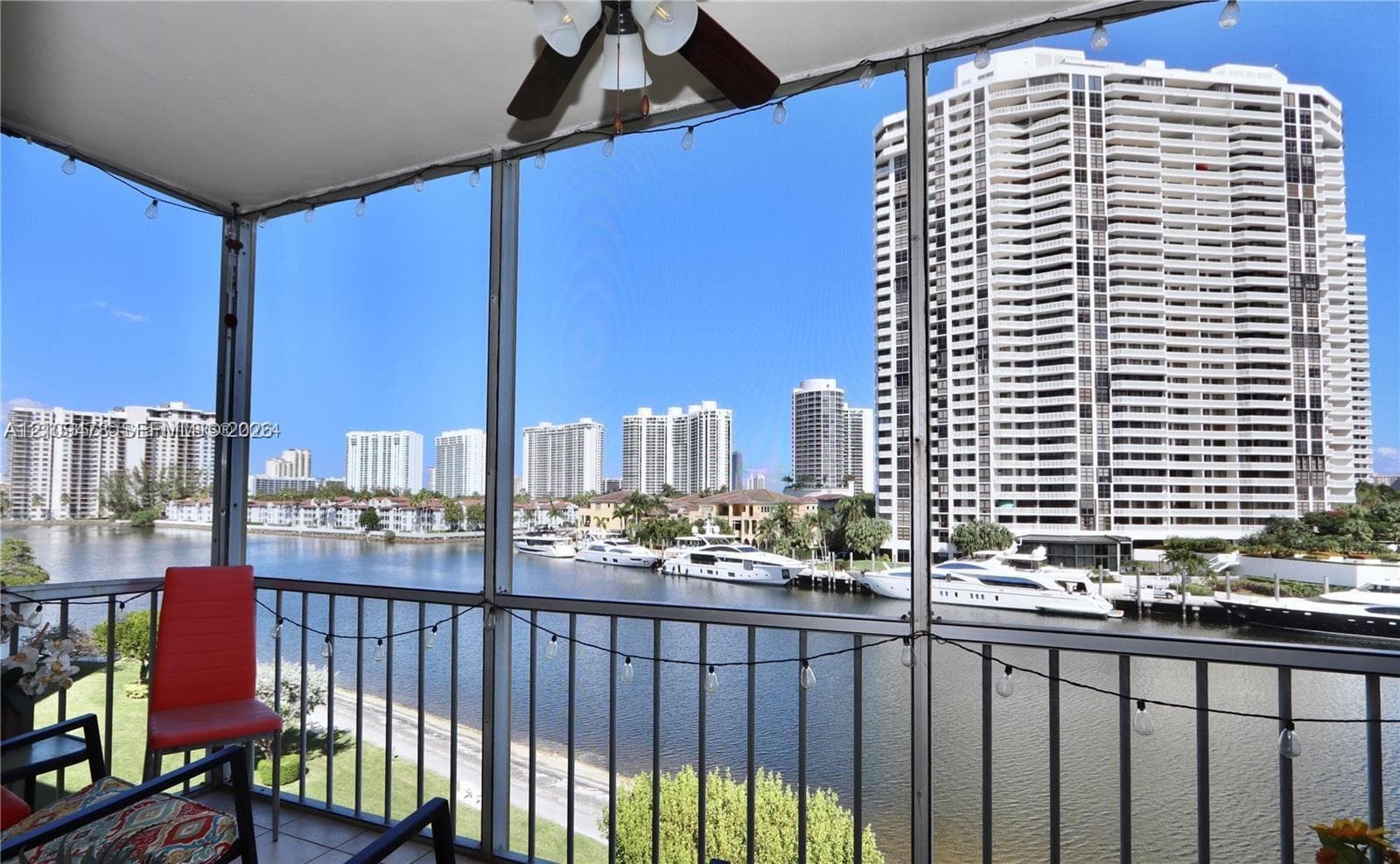 POINT EAST SEC 4 CONDO #T512