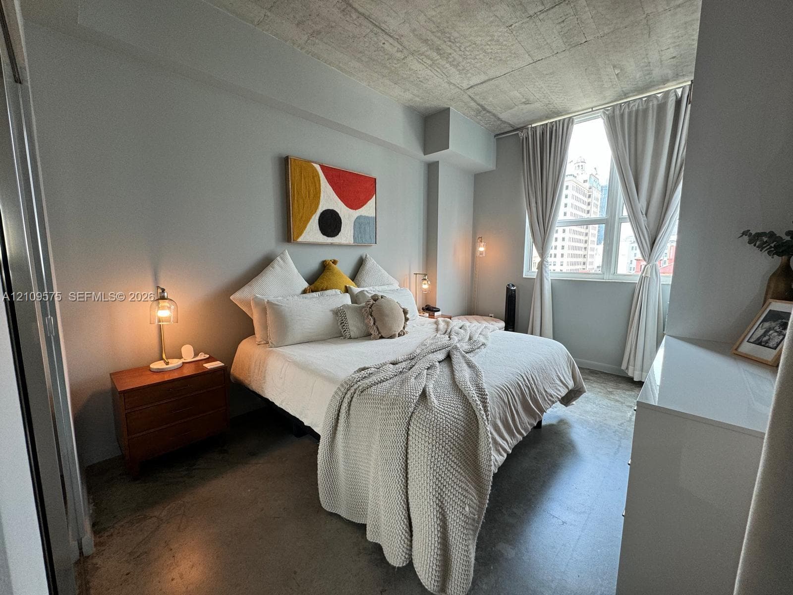 Loft Downtown II #713