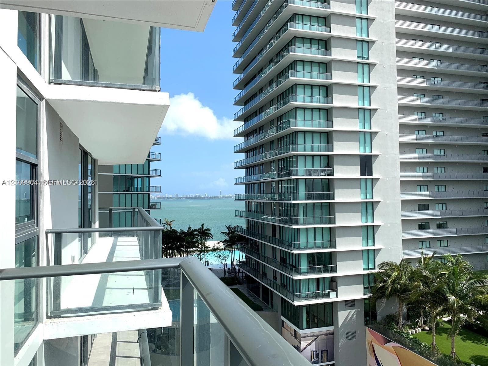 Paraiso Bayviews #707