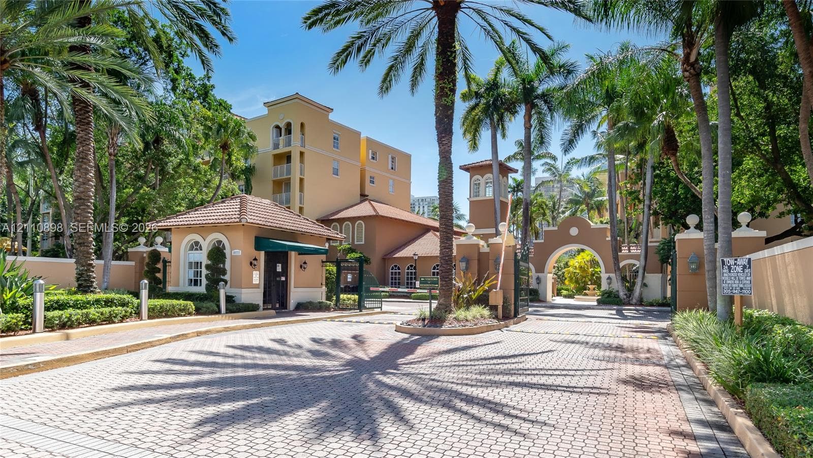THE YACHT CLUB AT AVENTUR #6207