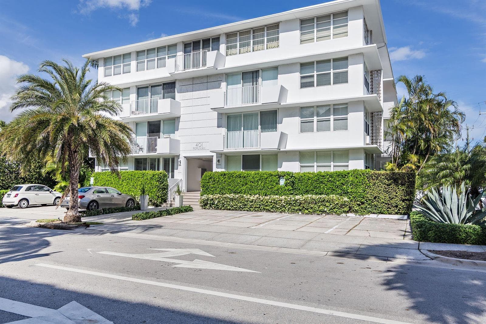 401 Peruvian Avenue #1040