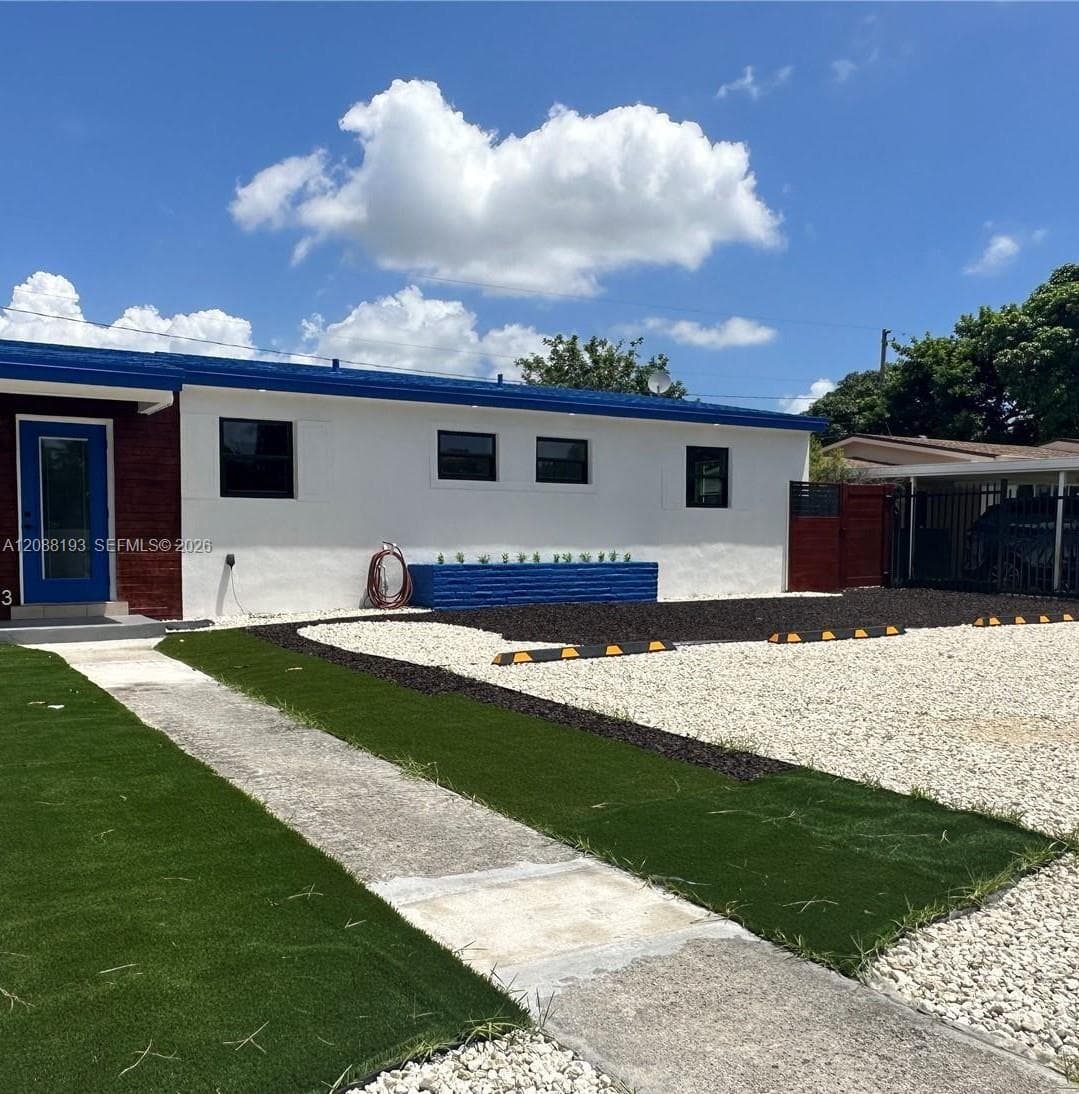 Miami Small Building 2115 NW 185th St #A for rent | $2,850/month | REHUB Miami